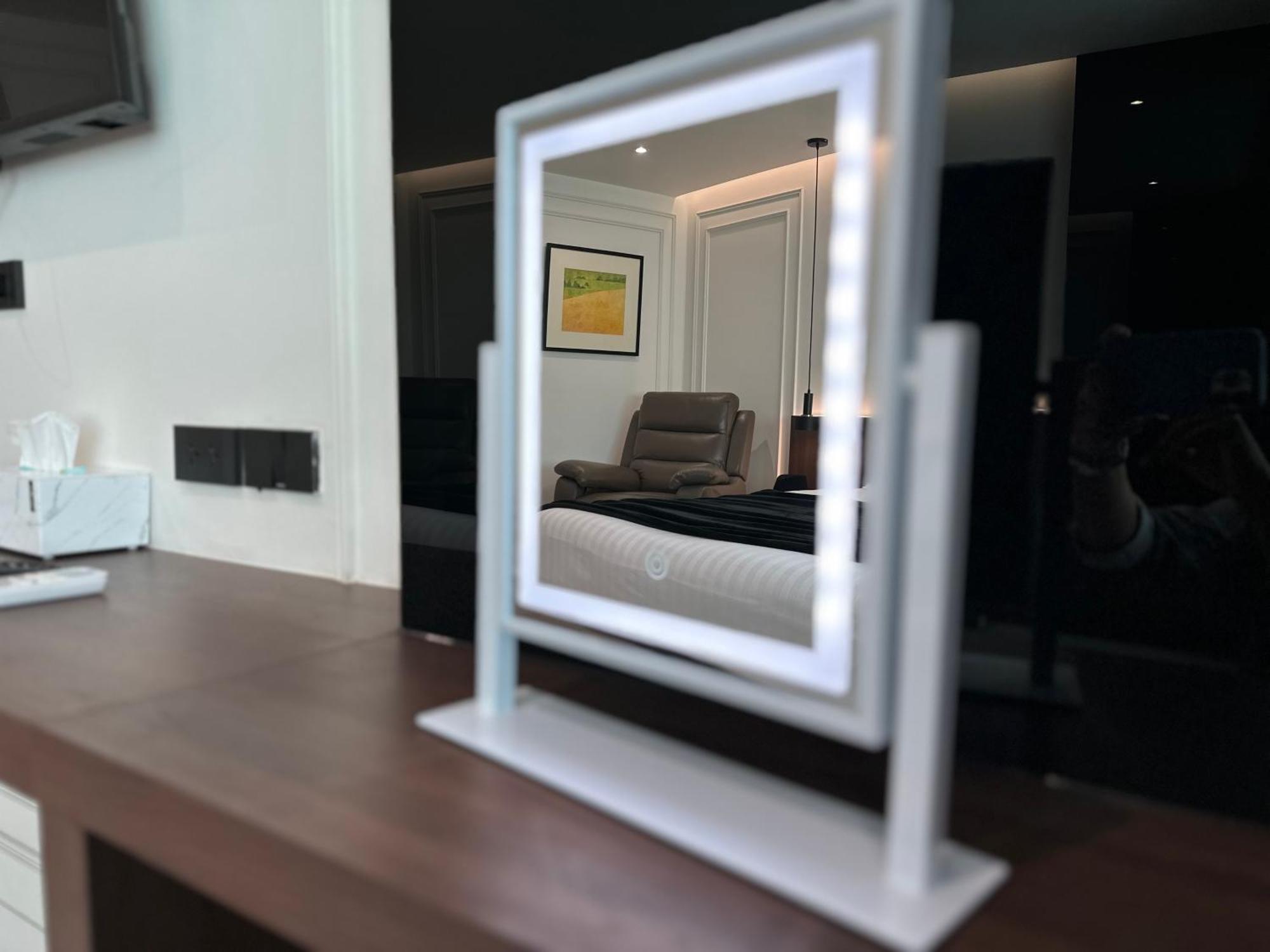 Chill Chill At Nimman Apartment Чиангмай Екстериор снимка