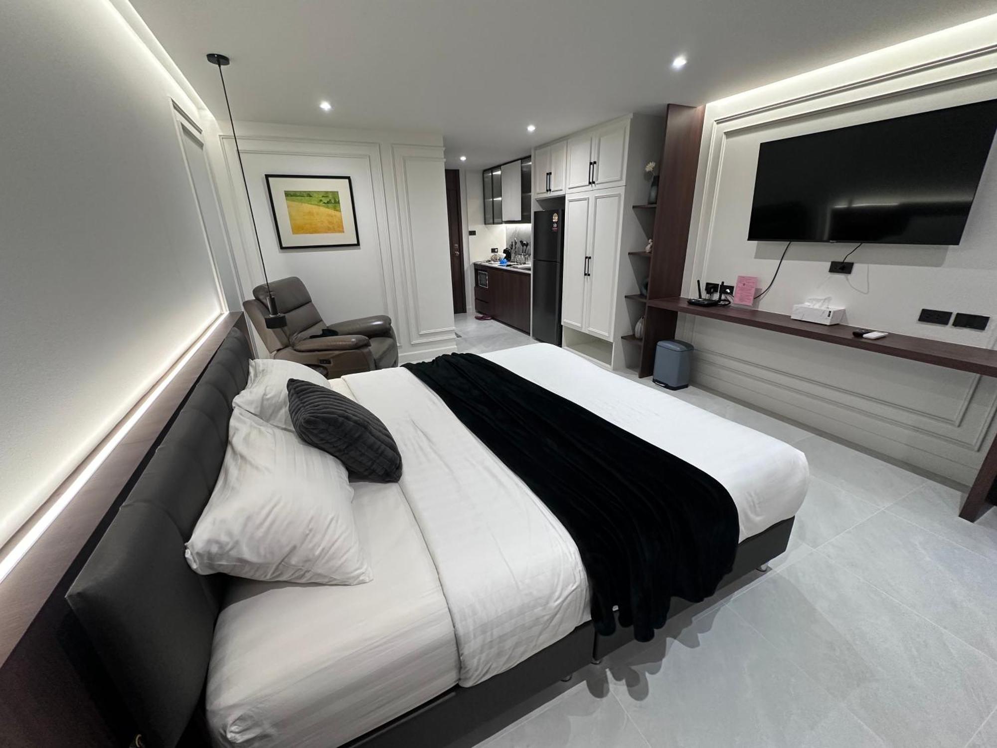 Chill Chill At Nimman Apartment Чиангмай Екстериор снимка